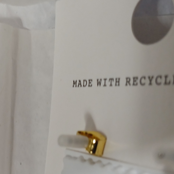 🎄❤️Madewell❤️ Beautiful Crystal Statement Earrings in Honeydew ❤️🎄 - Picture 7 of 8